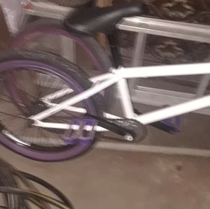 White macneal bmx bike